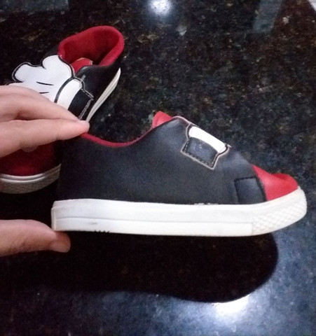 sapatenis mickey