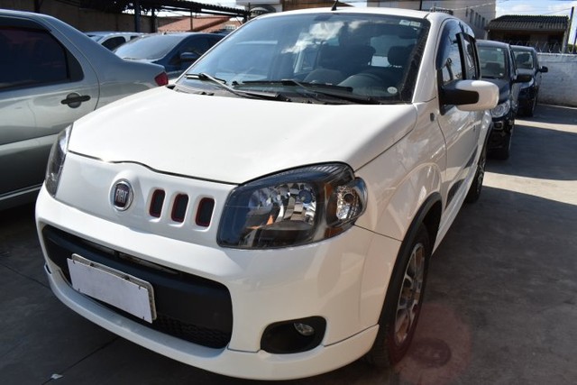 FIAT UNO 2013 1.4 EVO SPORTING 8V FLEX 4P MANUAL