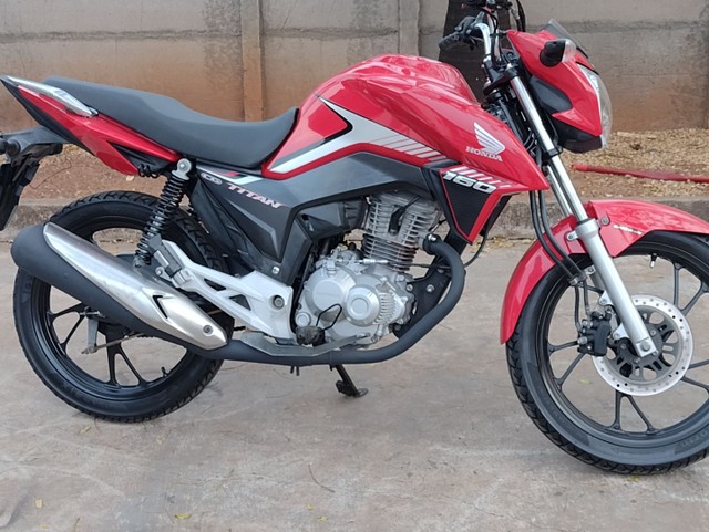 TITAN 2018 VERMELHA IMPECÁVEL