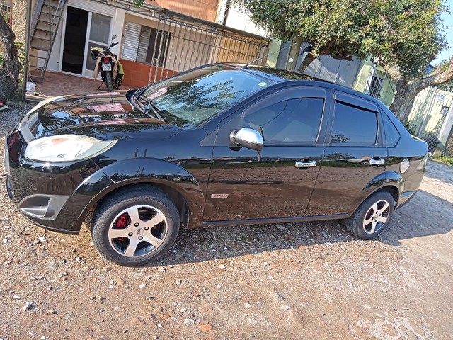 FIESTA SEDÃ 2011