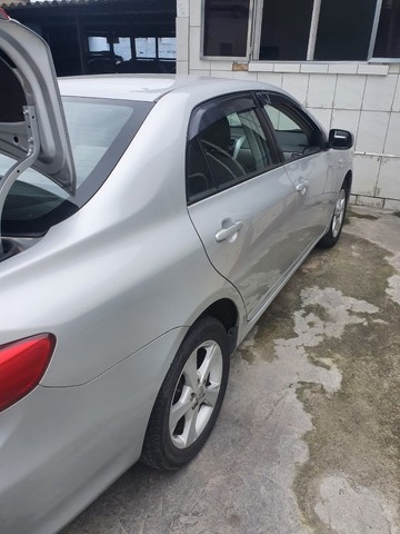VENDO COROLLA ANO 2013/2014 GLI MANUAL