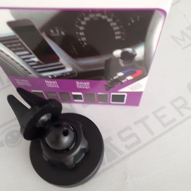 Suporte veicular com imã. Para celular. Fixação: saída do ar condicionado. Novo.