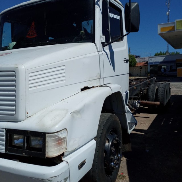 CAMINHÃO 1418
