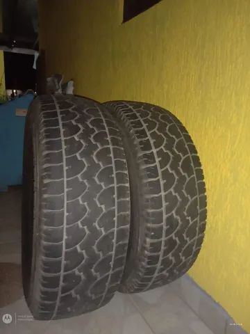 2 Pneus 15 caminhonete