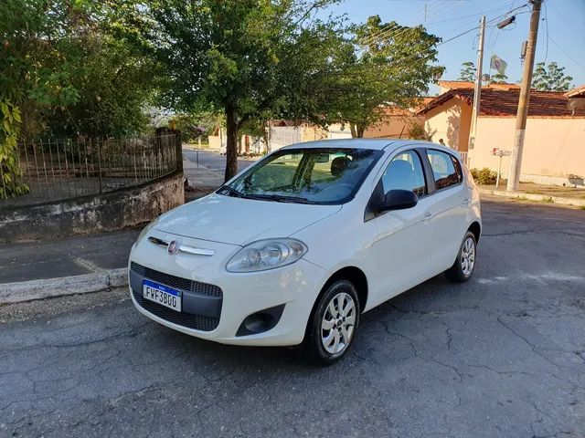 Fiat Palio attractive baixo km