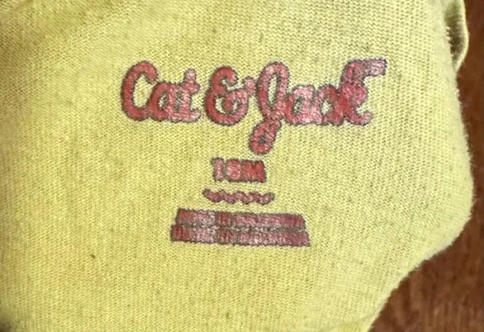 lote camisetas cat & jack tamanho 9-18 meses importadas (desapego) - Foto 4