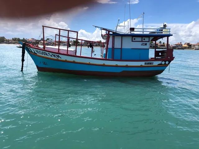 Barco de pesca (bote de pesca) - Barcos e aeronaves - Manaíra