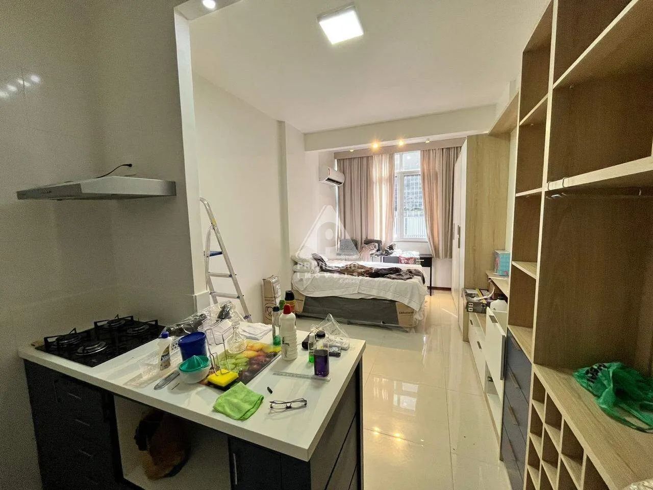 Apartamento Reformado e Mobiliado no Centro! - Foto 2