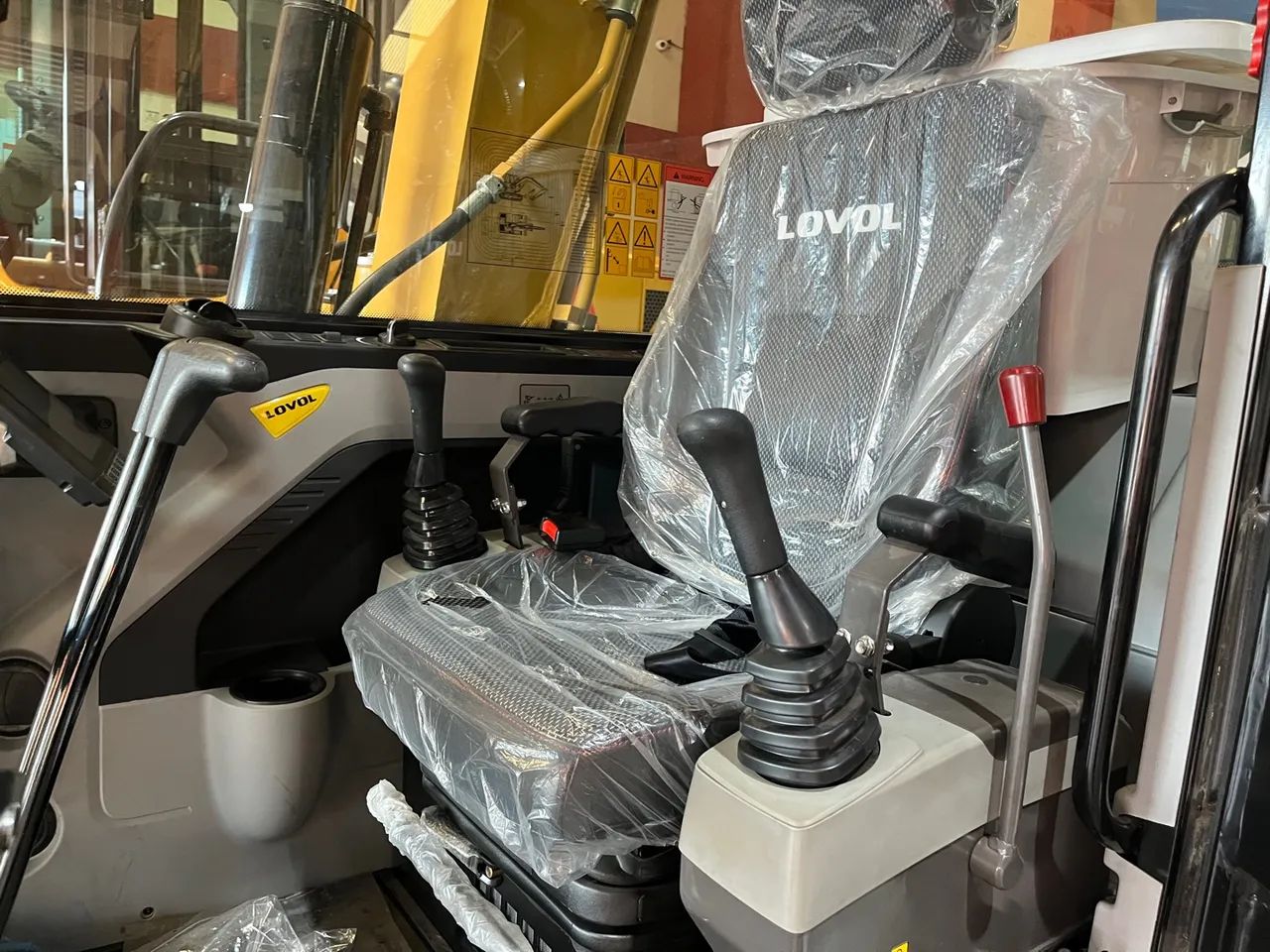 Escavadeira Lovol  FR-80E2, 8 toneladas - Foto 6