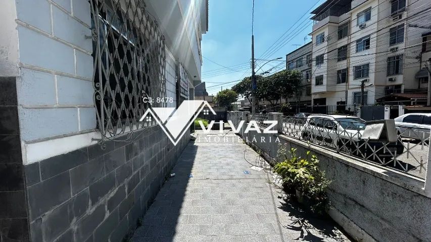Excelente Casa Frente de Rua com 5 Quartos Quintal Varanda em Quintino - Foto 2