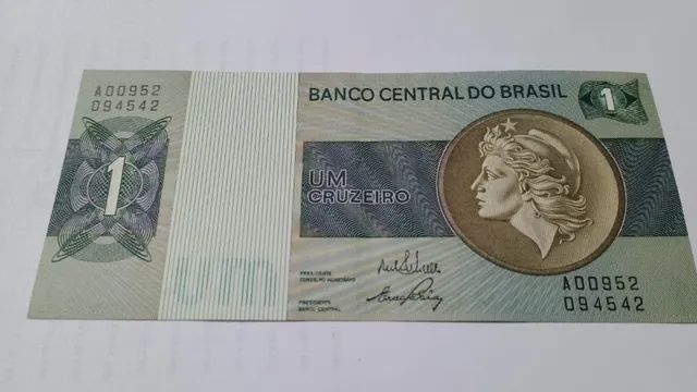 Notas de dinheiro antigas e selos - Foto 2
