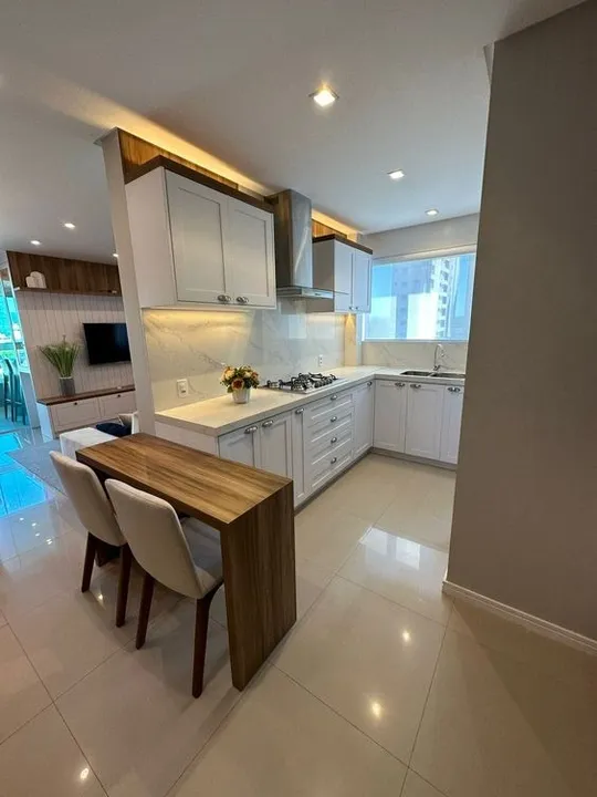Apartamento studio ,1 ,2,e3 quartos prox barcas em Niteroi com vista para baia !Financiado