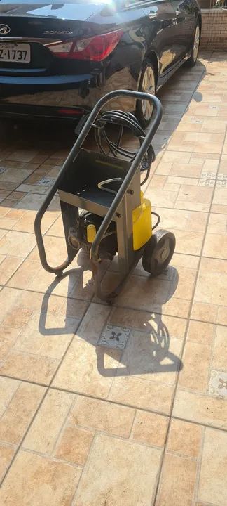 Lavadora alta pressao karcher trifasica industrial 10/18 - Foto 2