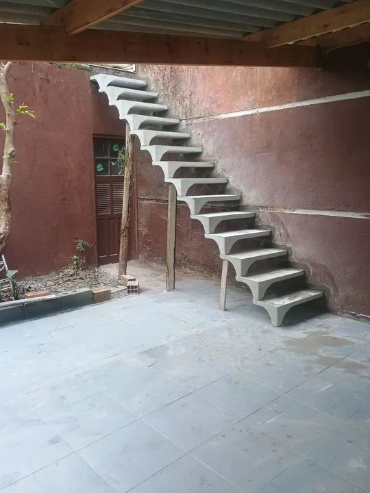 Escadas pré montadas  - Foto 2