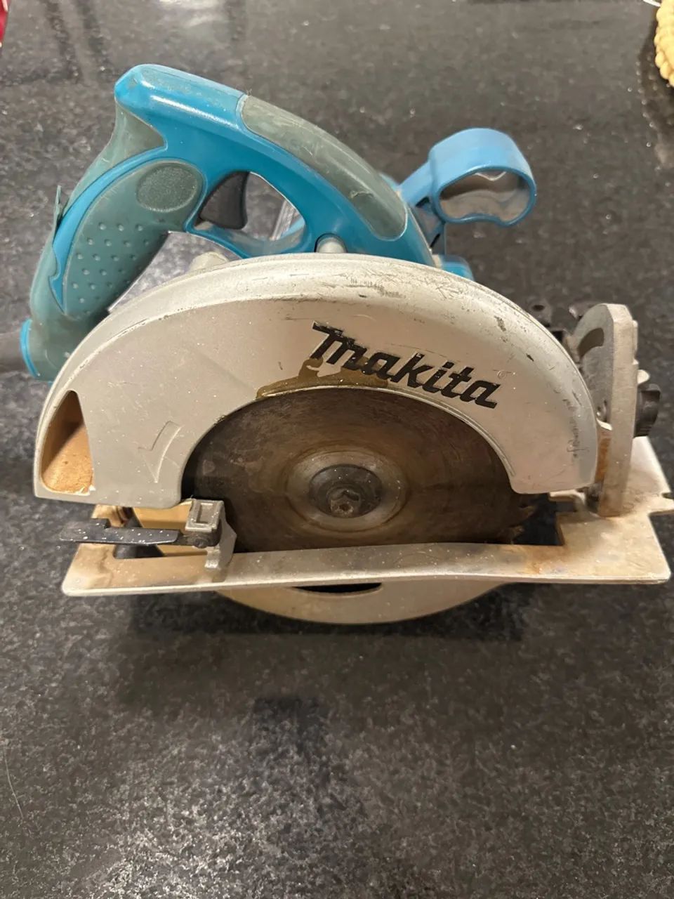 Serra circular Makita 