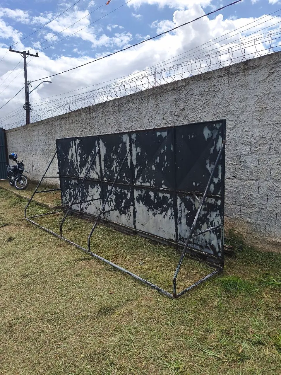 Portão Usado. Em boas condições