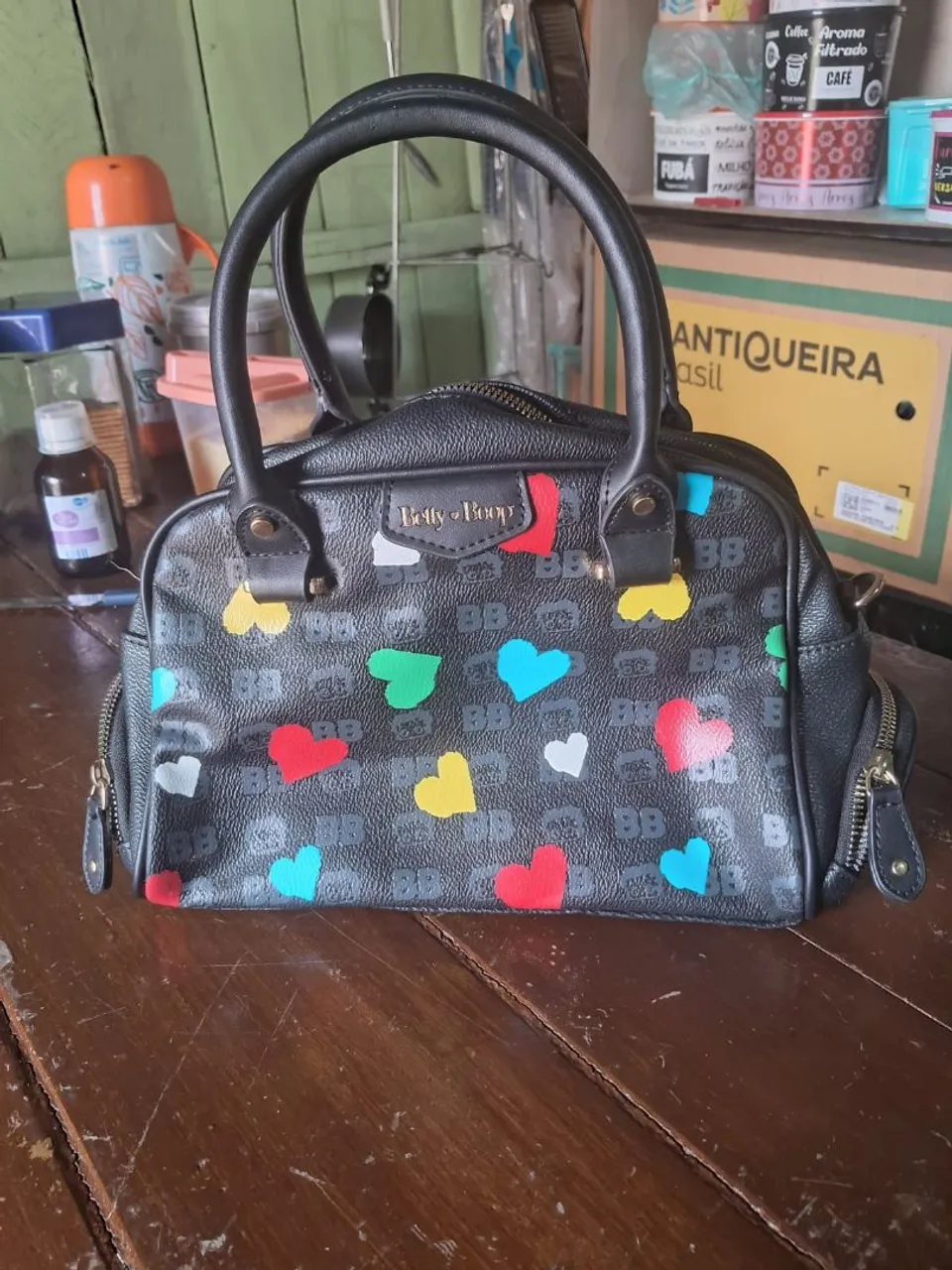 Bolsa Betty Boop com Corações Coloridos