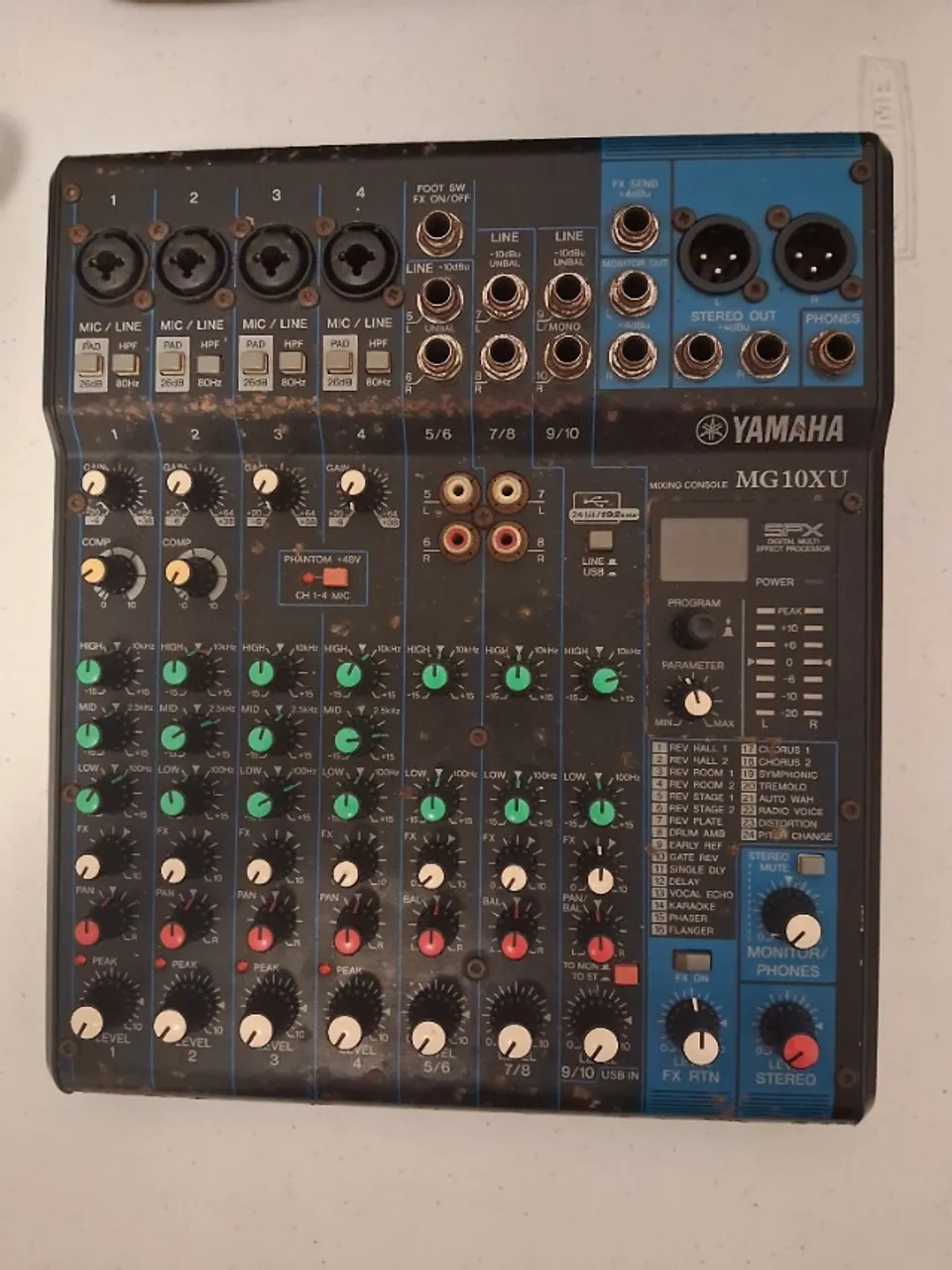 Mesa de som Yamaha