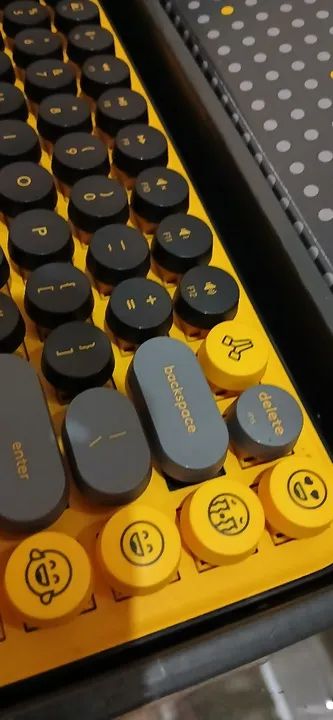 Teclado Mecânico Logitech Pop Keys - Personalizado com Emojis - Foto 4