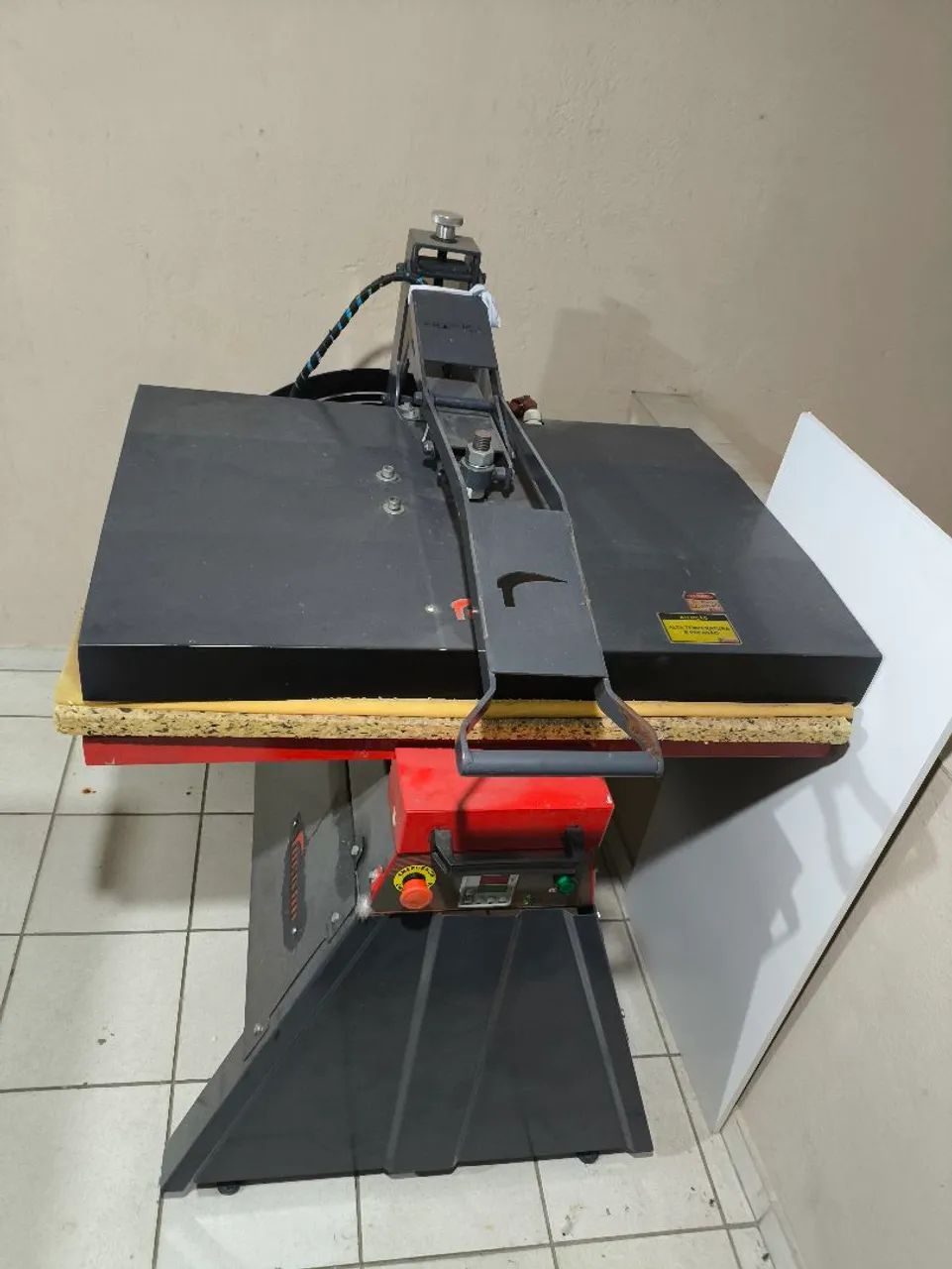 Prensa Térmica Plana 100x70 - Usada - Ótimo Estado - Foto 4