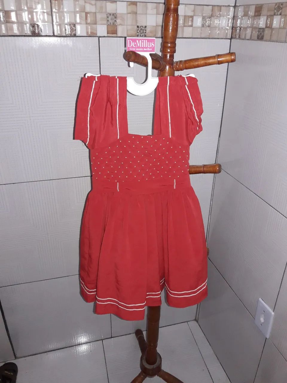 Vestido vermelho infantil tamanho 6 anos 