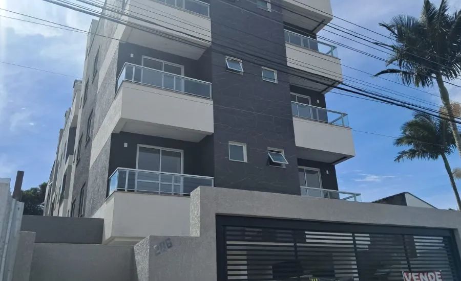 Duplex para venda possui 86 metros quadrados com 3 quartos em Centro - Pinhais - PR