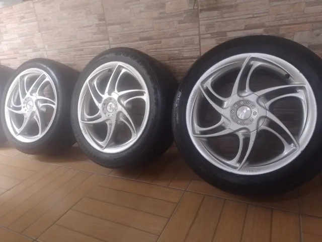 Rodas aro 17" 5x100 com pneus torrrrrando!
