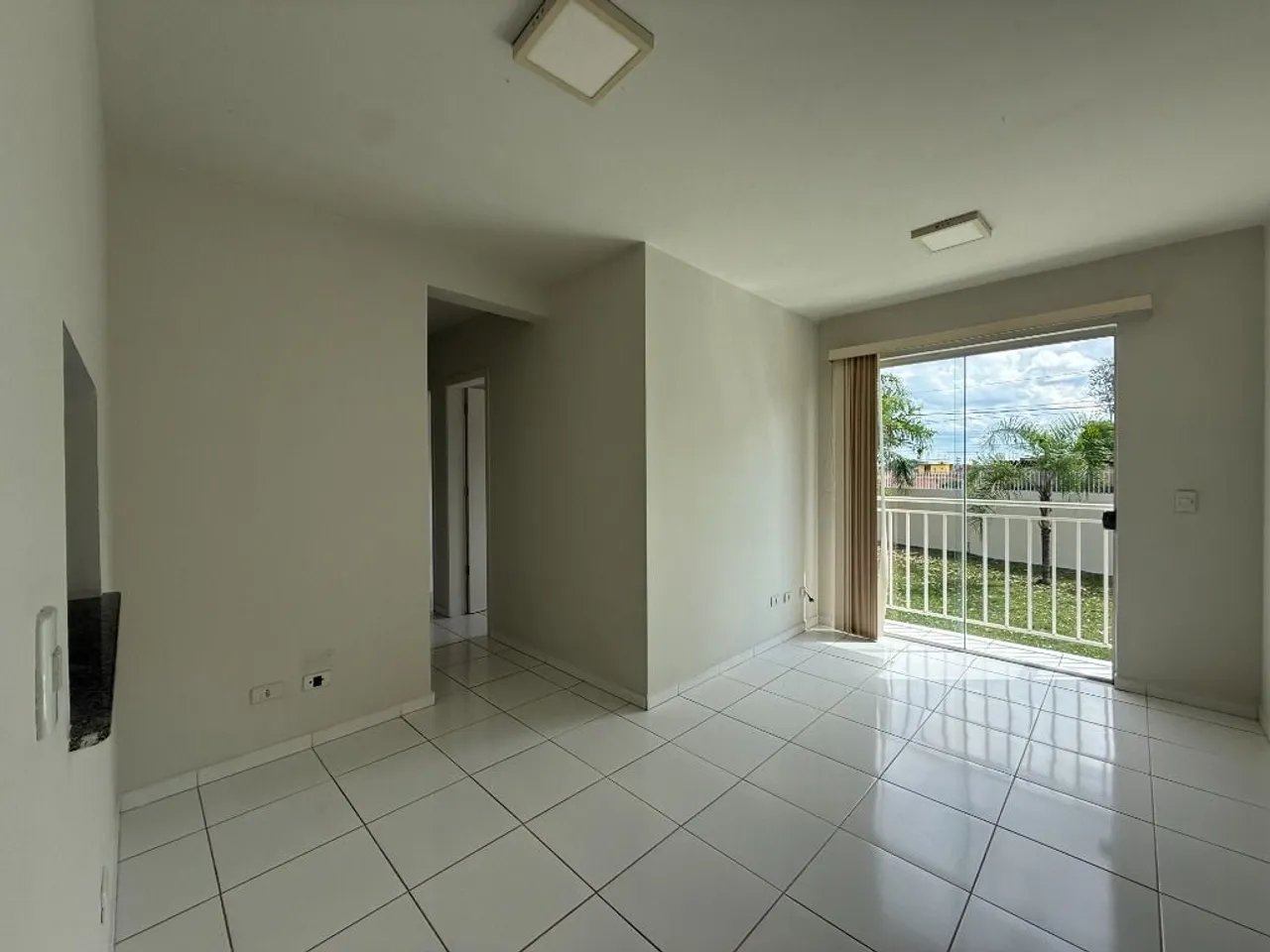 Apartamento com 3 dormitórios para alugar, 67 m² por R$ 2.097,13/mês - Via Parque - Rio Br