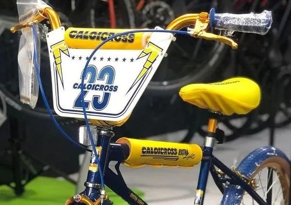 caloi cross zero km sem uso no caixa ? 