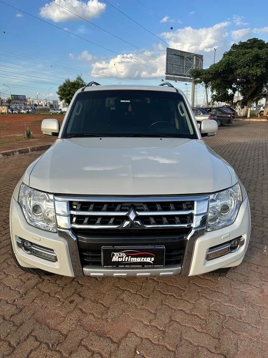 Pajero Full 3.2 Diesel 4x4 2016 7 lugares ! - Foto 2