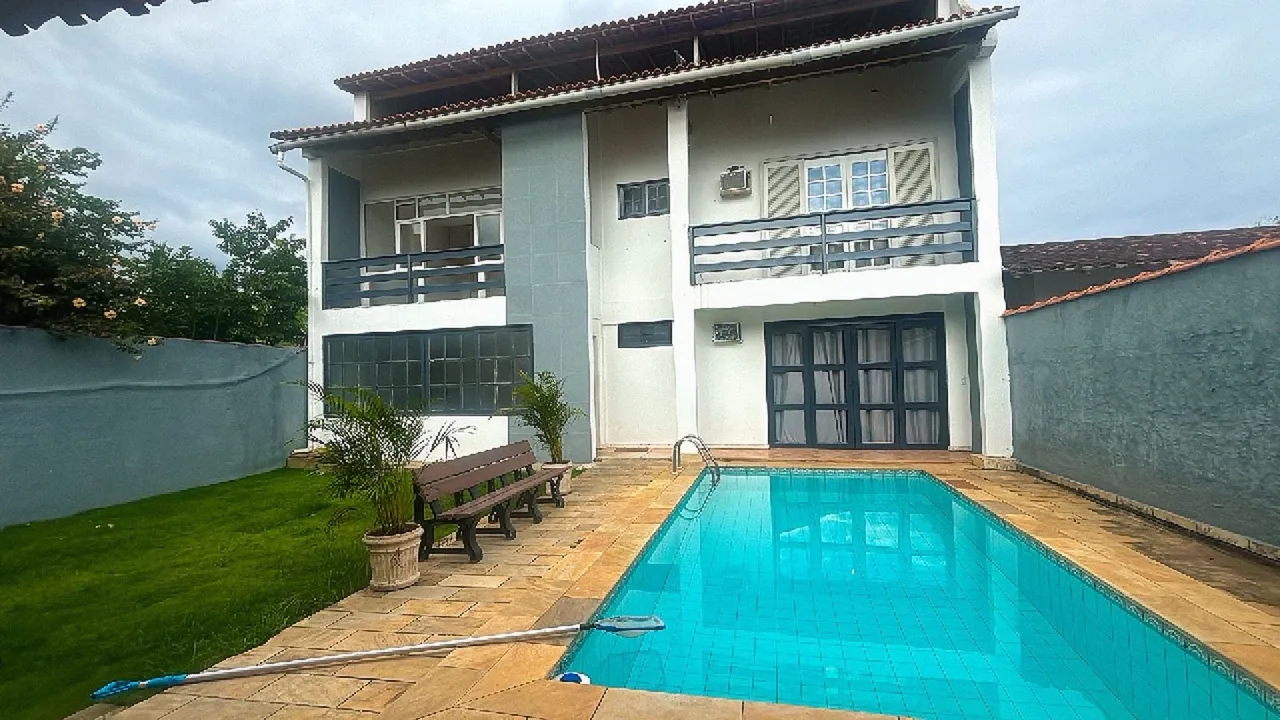 Alugo 2 casas preço de 1 frente Américas