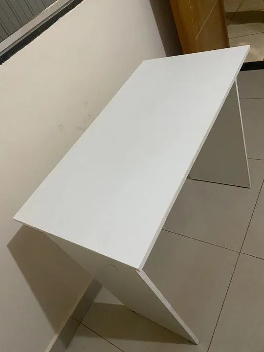 Mesa de escritório/computador - Foto 2