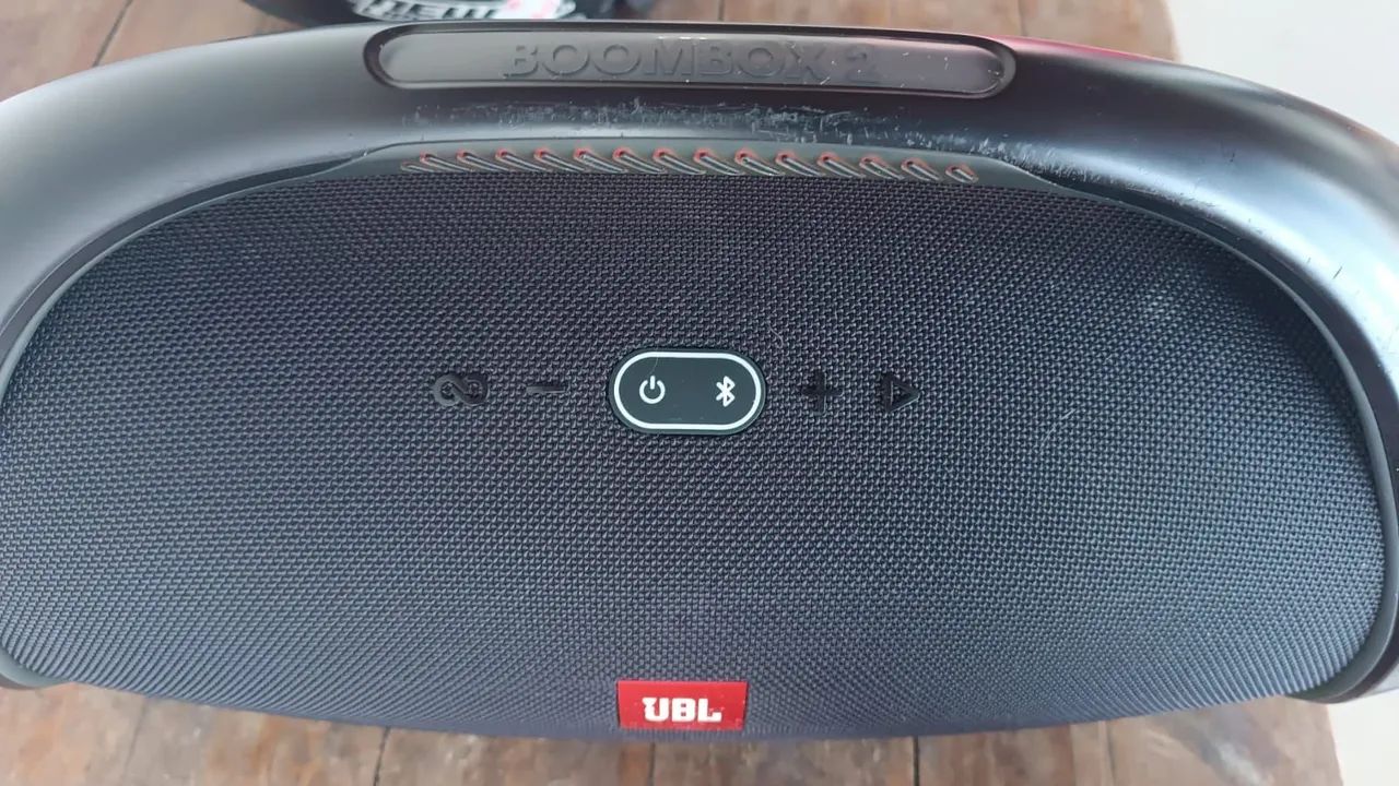 Caixa de Som JBL Boombox 2