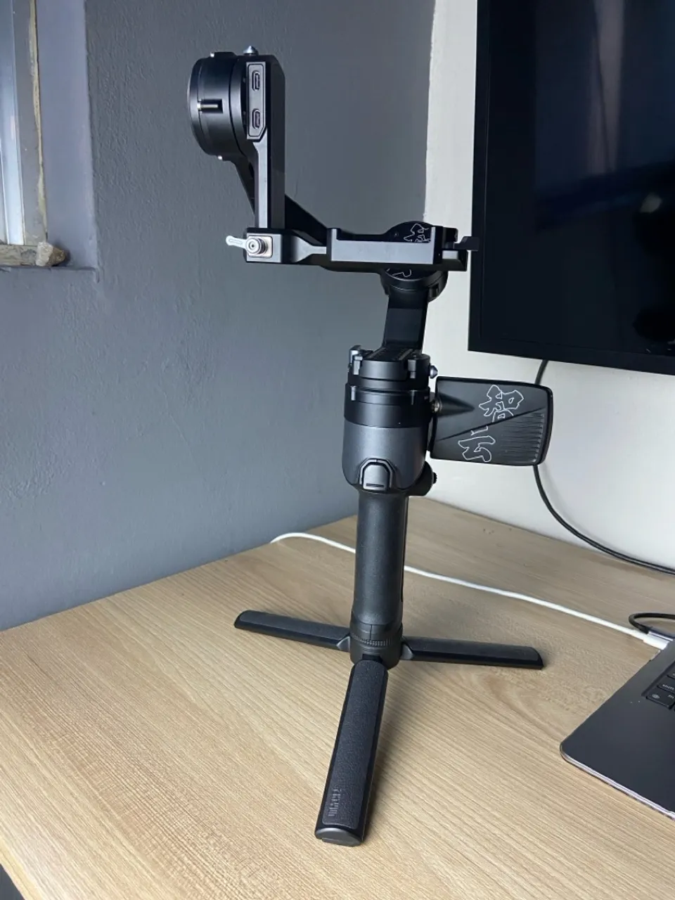 Gimbal Zhiyun Weebil 2 Estabilizador Dslr - Funcionando 100% (Usado)