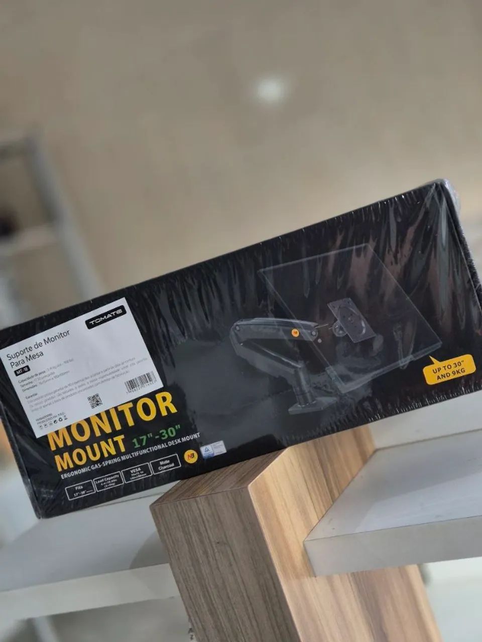 Suporte de Monitor para Mesa - Articulado e Giratório