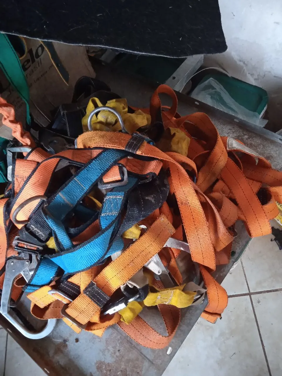 Cintos de segurança para construção