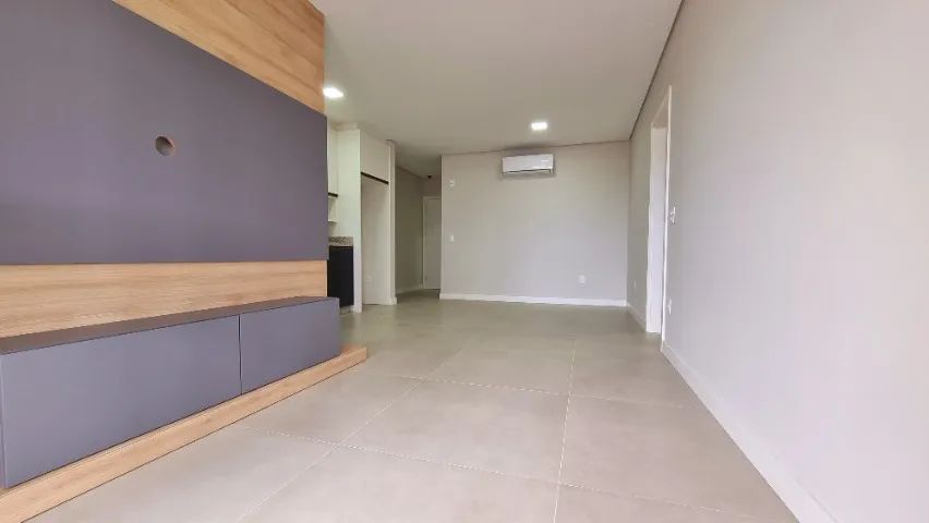 Apto suíte + 2 quartos - semi mob. - centro - Essenza Residencial - Foto 2