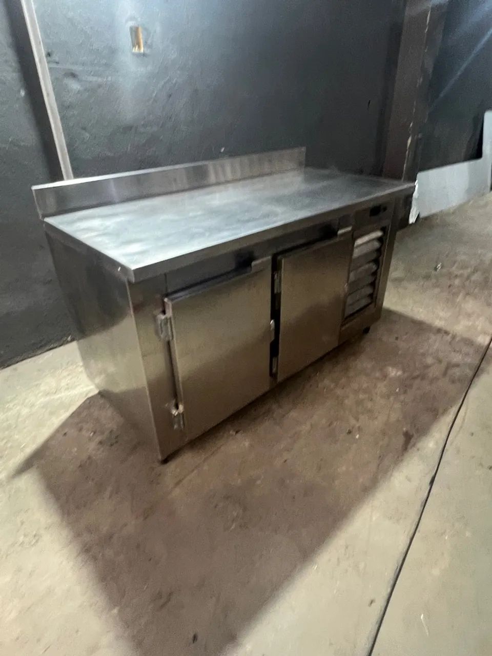 Balcoes de Aço Inox com Pia e Refrigerador - Foto 2