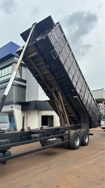 Volkswagen 6x4 Caçamba Agrícola traçado silagem  - Foto 12