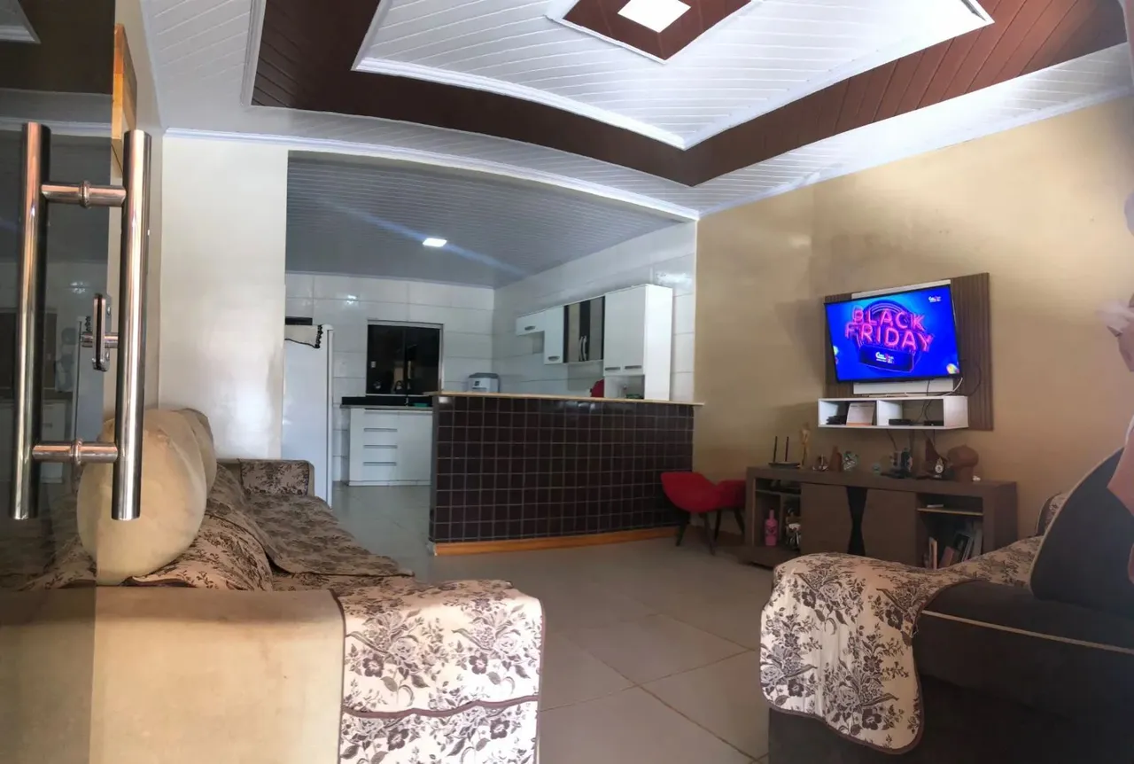 NOVIDADE NA PONTE ALTA! Linda casa na Av. Dos Ipês! 230m²! Cond. Fechado! 2Quartos! Ac. Ca