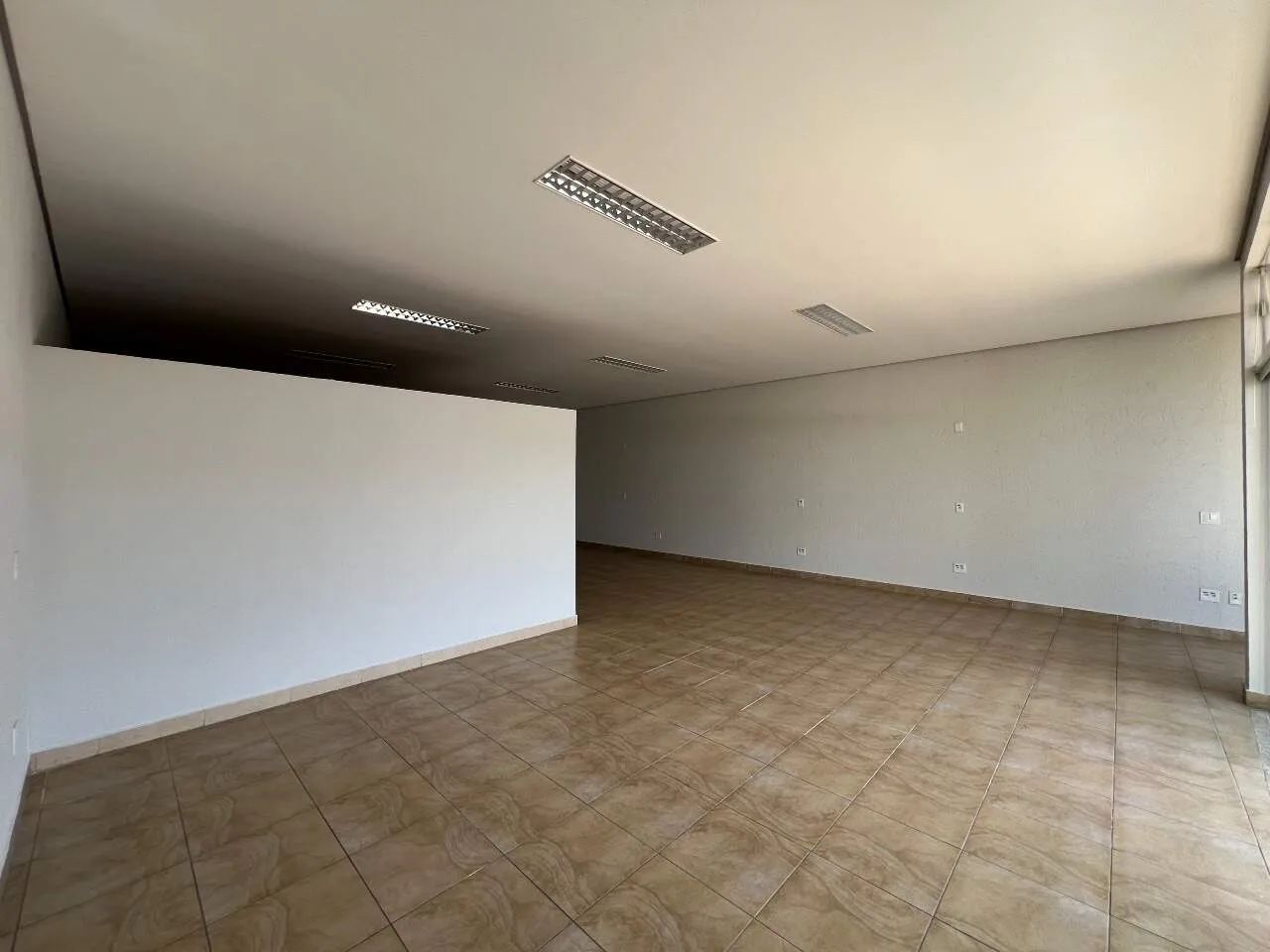 Salão para aluguel, Centro - Rio das Pedras/SP