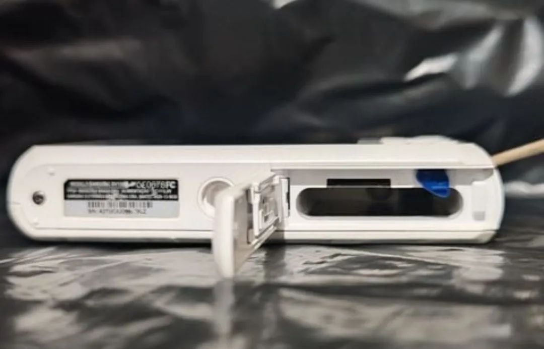 Câmera Cybershot Samsung - Foto 2