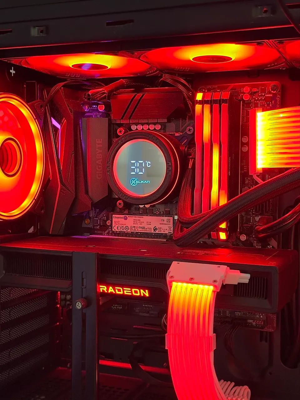 Memória RAM Corsair Vengeance RGB Pro 8GB (4 disponíveis) - Foto 2
