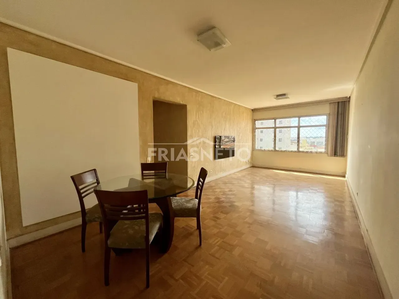 Apartamento à venda no condomínio Marbella