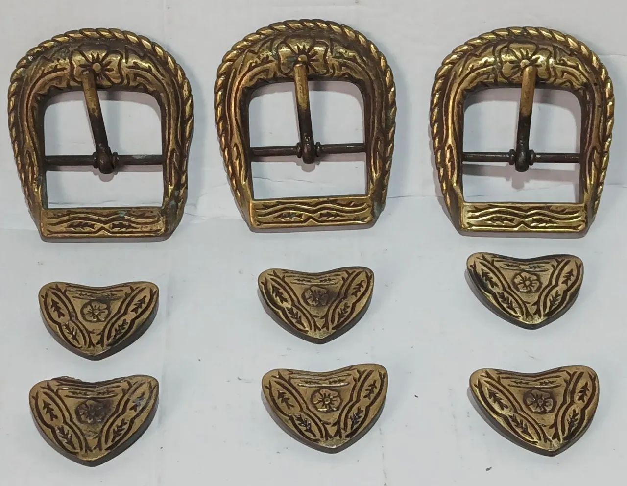 Kit com 3 fivelas de metal 