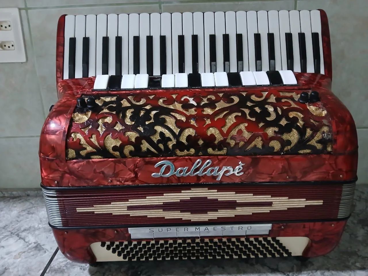 "Acordeon Dallape Super Maestro Raridade."