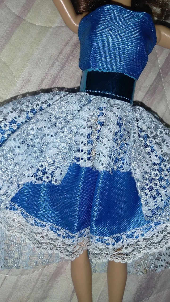 Vestido de boneca azul com detalhes em renda - Foto 3