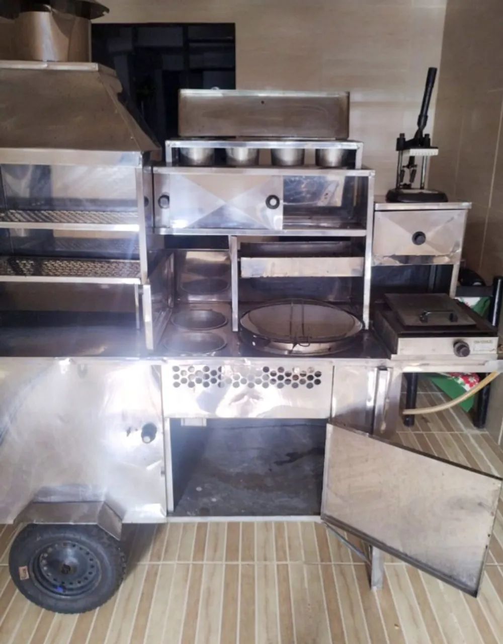 Carrinho de Lanches Fatura 7 mil por mês 