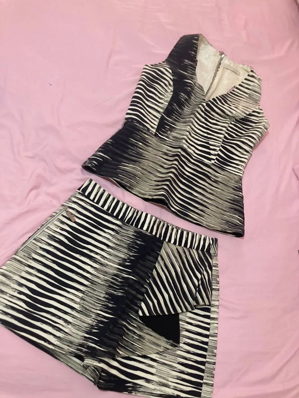 Conjunto short blusa chic P