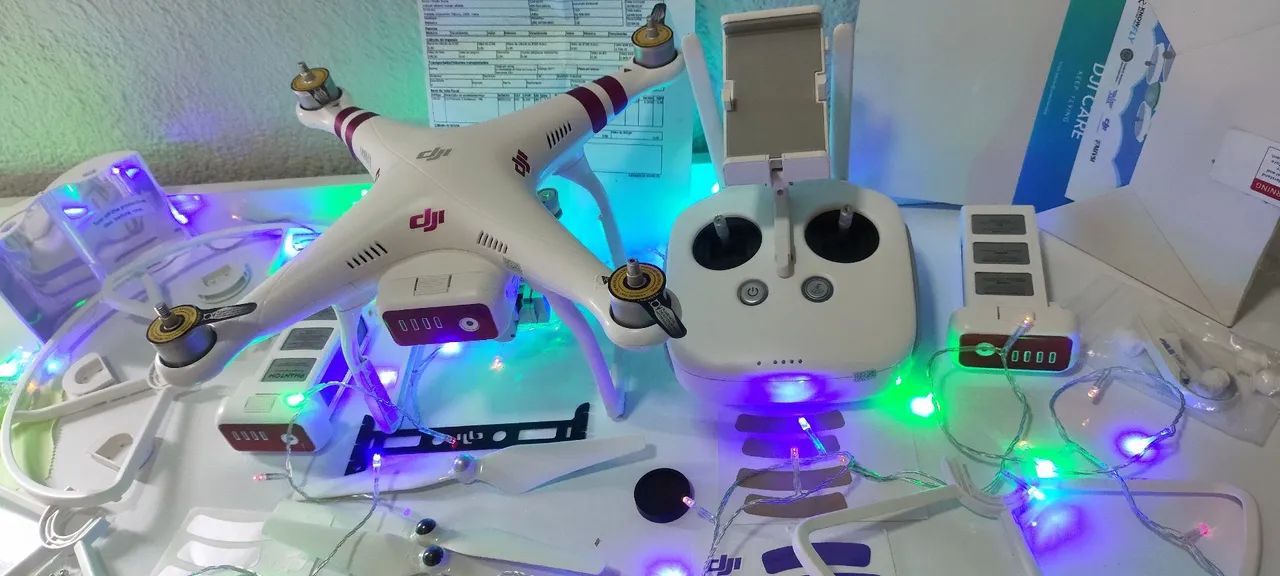 Drone DJI Phantom 3 com acessórios - Foto 2
